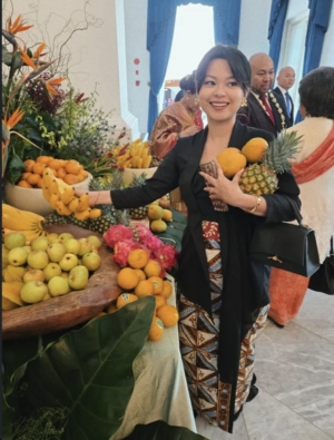 Cucu Bung Hatta, Halida Hatta, Tampil Anggun dengan Kebaya Hitam di Perayaan 17 Agustus 2025