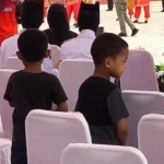 Kisah Pilu 2 Bocah di Gowa, Terpaksa Santap Sisa Makanan Pesta HUT RI