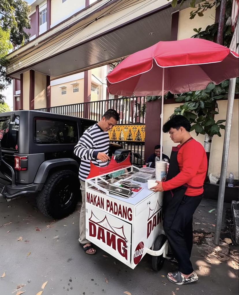 Nasi Padang Keliling: Tren Kuliner Baru di Palembang