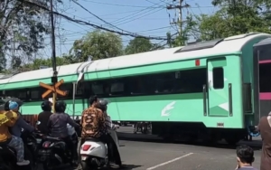KAI Luncurkan Kereta Khusus Petani dan Pedagang
