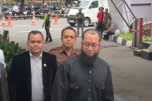 Ustaz Khalid Basalamah  Penuhi Panggilan KPK , Diperiksa Sebagai Saksi Kasus Kuota Haji