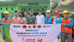 PLN ULP Muara Enim Sukses Dukung TMMD Kodim 0404, Wujudkan Terangnya Harapan di Desa