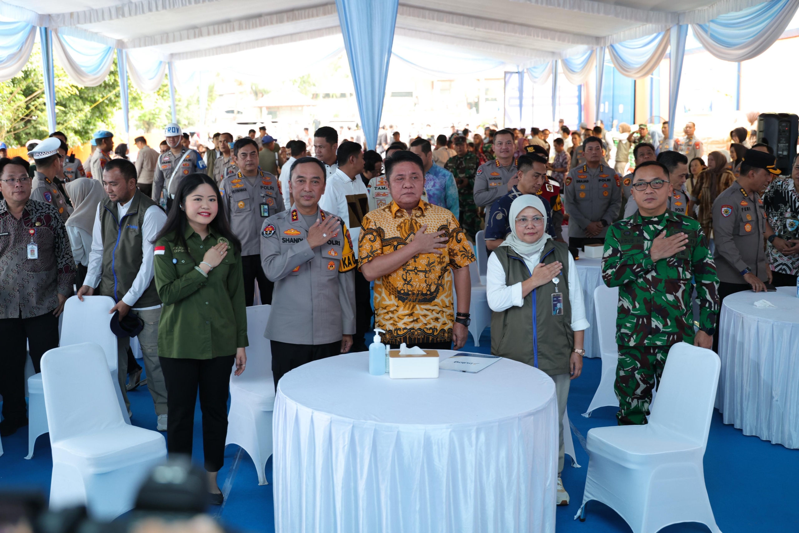 Polri–Bulog Salurkan 135 Ton Beras di Sumsel Jelang Lebaran