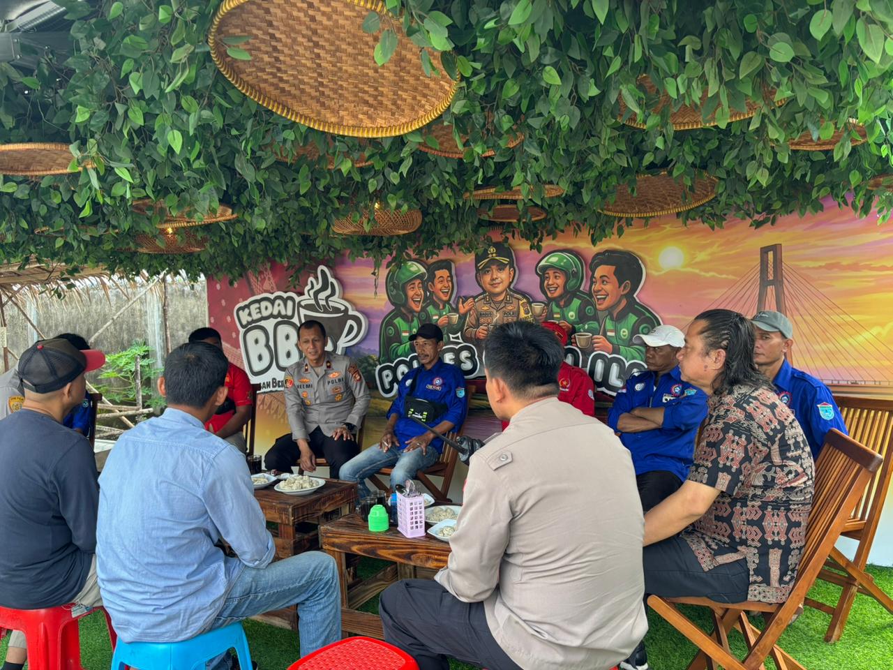 Jelang May Day, Polres Ogan Ilir Ngopi Bareng Serikat Buruh dan Jamin Peringatan Hari Buruh Berlangsung Aman