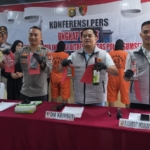 Ditreskrimsus Polda Sumsel Bongkar Pabrik Miras Oplosan di Banyuasin, 20.088 Botol Disita