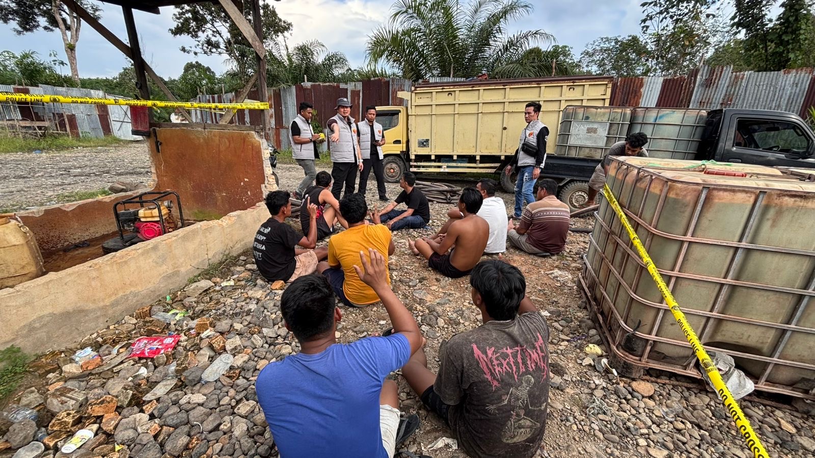 Polda Sumsel Sikat Mafia BBM Subsidi di Tengah Kenaikan Harga, 12 Pelaku Diringkus di Musi Rawas