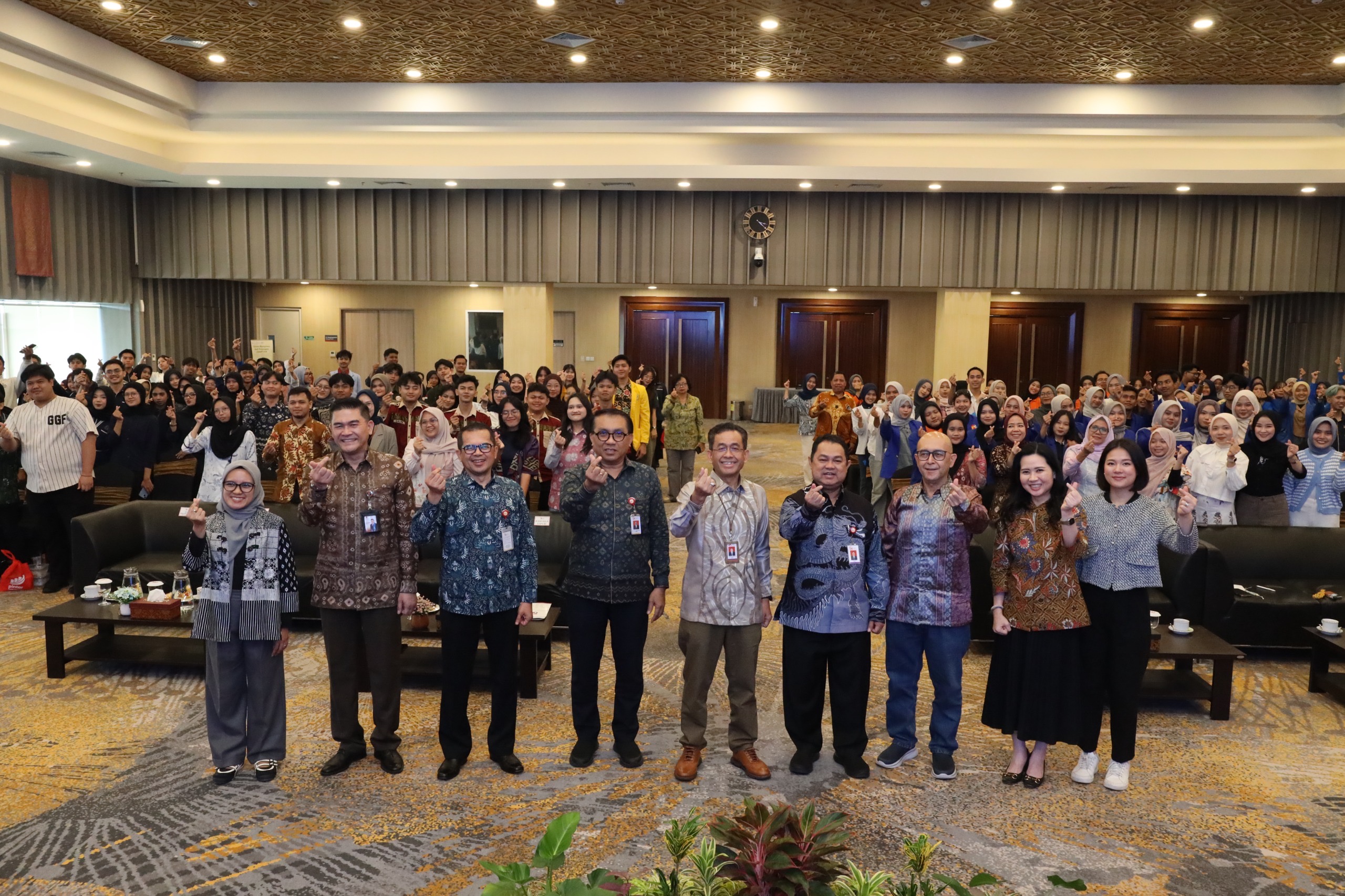 Roadshow Pintar Reksa Dana di Palembang, OJK dan APRDI Dorong Literasi Investasi Serta Penguatan Kewirausahaan Muda