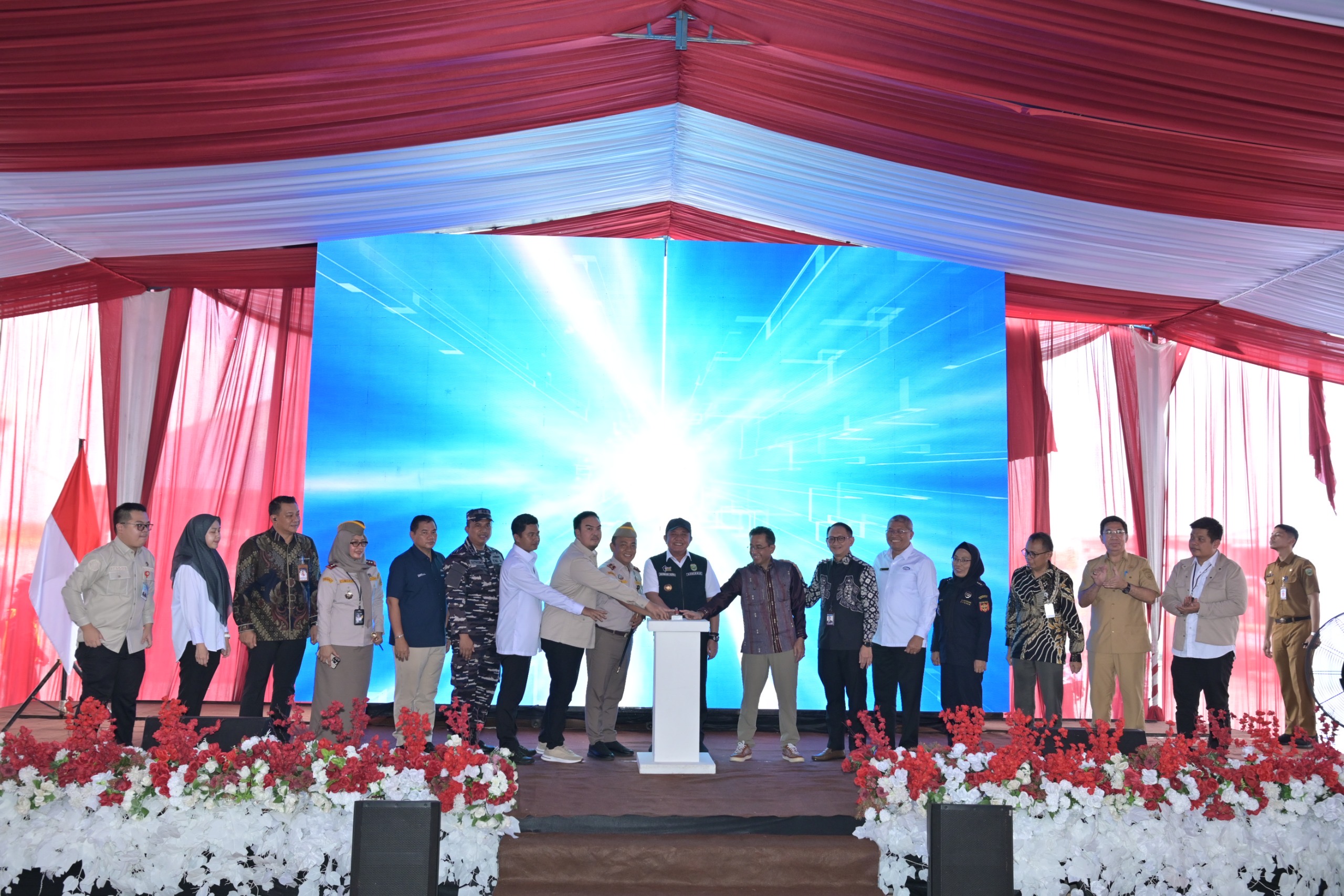 OJK Dorong Inklusi Keuangan Melalui Pelepasan Ekspor Turunan Kelapa dan Ekspor Perdana Lada Hitam Bersama Badan Karantina dan Pemprov Sumsel