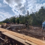 Sinergi Tanpa Batas: Kodim 0432/Basel dan Warga Kebut Jembatan Ranggung-Bedegung