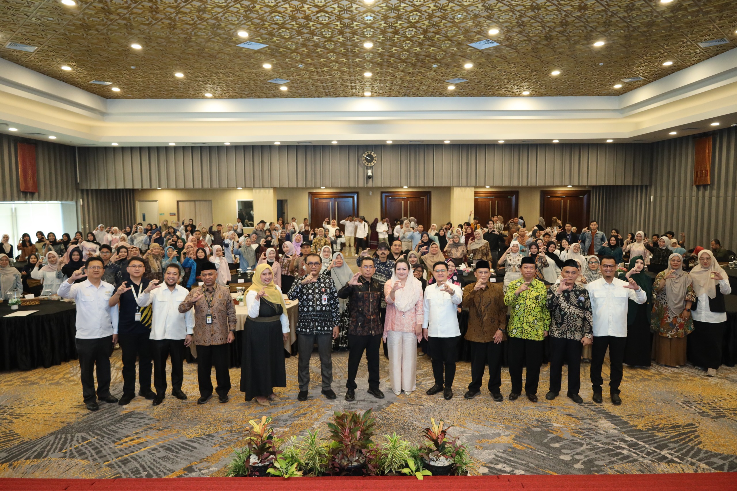 OJK Sumsel dan Basnom HIPMI Syariag Perkuat Literasi Keuangan Syariah  untuk Dorong UMKM Tangguh dan Adaptif di Tengah Ketidakpastian Ekonomi Global