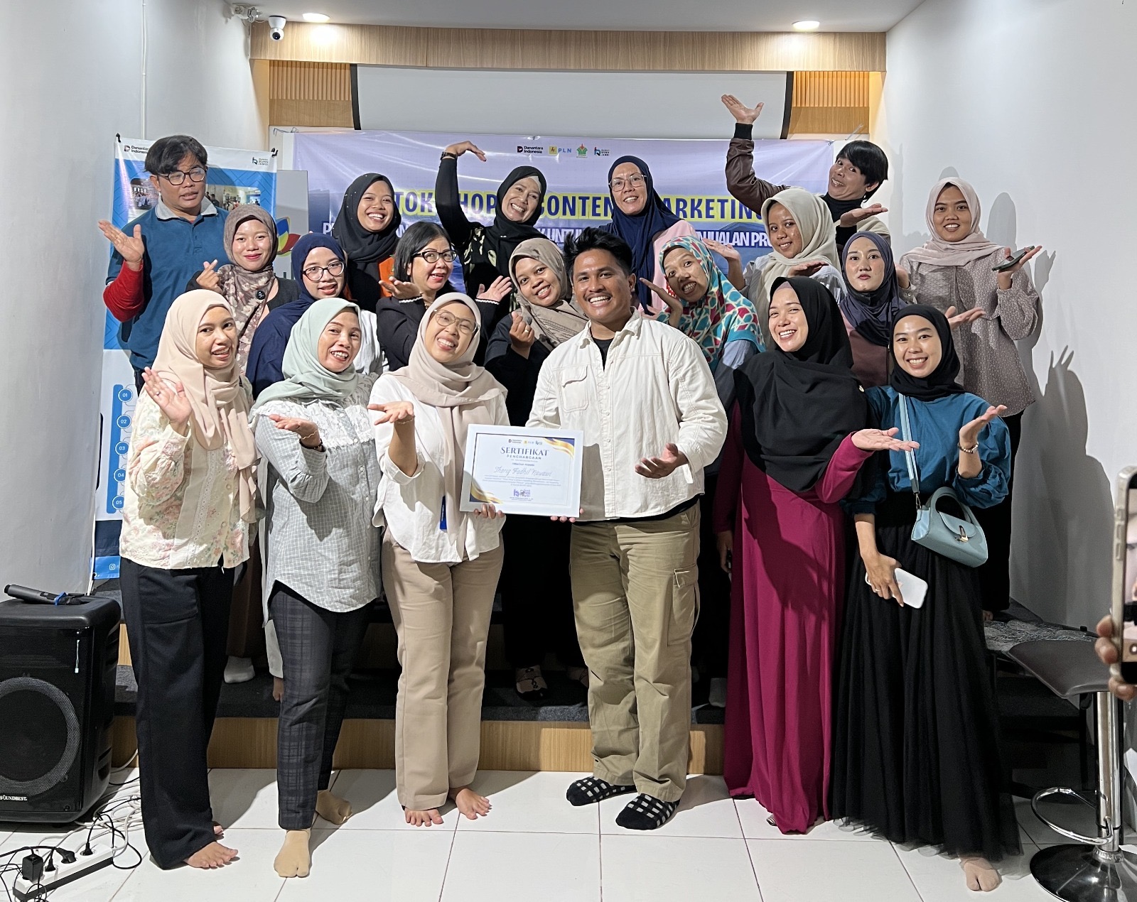 PLN UID S2JB Dorong UMKM Jambi Kuasai Pemasaran Digital, Produk Lokal Dibekali Strategi Tembus Pasar Lebih Luas