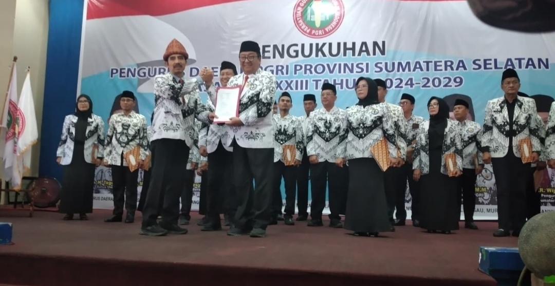 Pengurus PGRI Sumsel 2024–2029 Dikukuhkan, Teguh Sumarno Tegaskan Tak Ada Dualisme